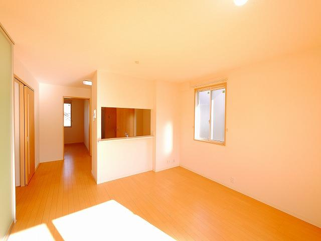 グレイスコートＤ・Ｅ・Ｆの居間・リビング|使いやすいリビングです