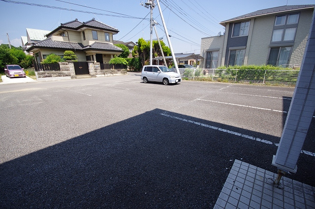 【駐車場】