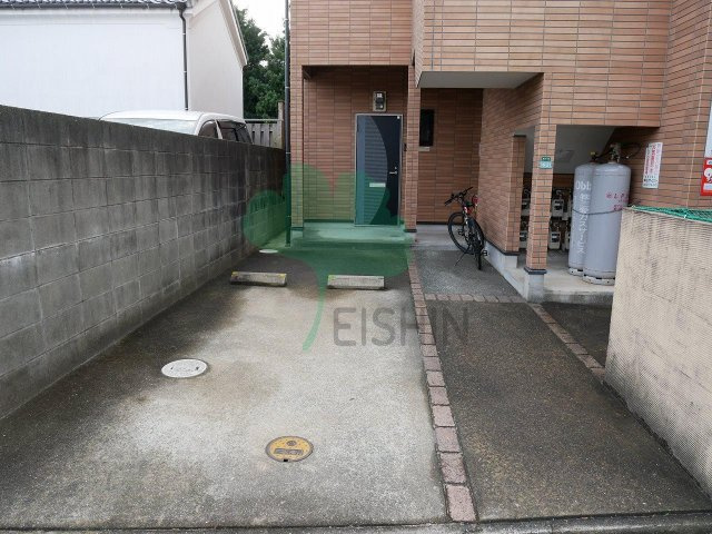 ハッピーフィールドの駐車場