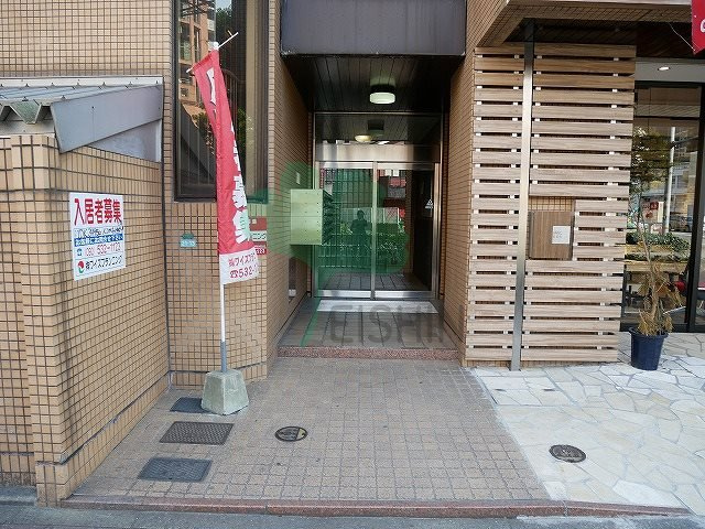 2・3・3博多2の外観