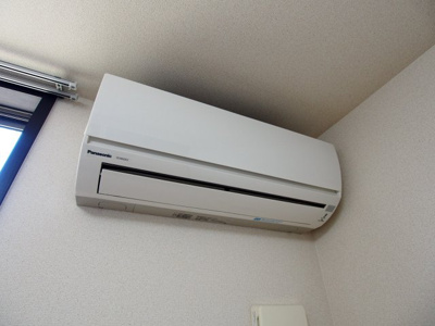 【設備】 | スリーハーブズ狭山Ⅰ番館 | 洋室にもエアコンがあっていいですね！