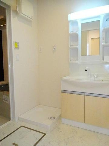 ＮＦコーポ1号館の独立洗面台