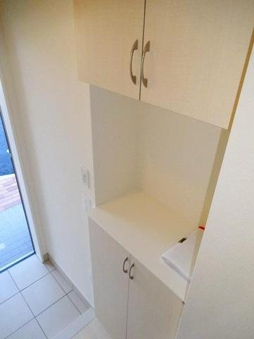 ＮＦコーポ1号館の玄関