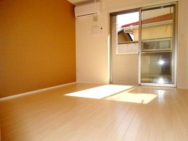 ＮＦコーポ1号館の居間・リビング