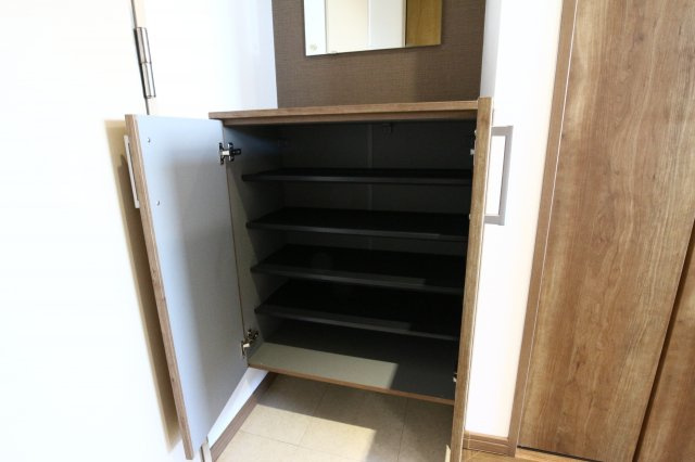 学園西カレッジハイツの収納