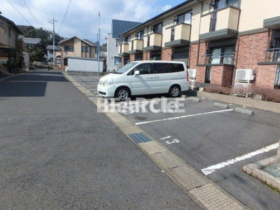【駐車場】 | ココドリーロ | カースペースがあります