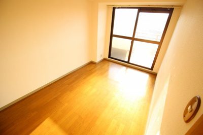 【洋室】 | ワコーレプラザ御屋敷