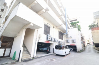 【駐車場】 | 渡久地マンション