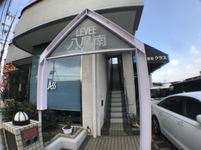 【エントランス】 | レヴィ八尾南