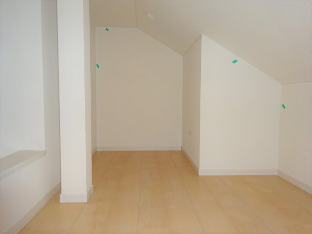 レスペデザ小岩の洋室