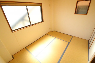 【寝室】 | 川西通ハイツ