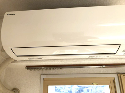 【設備】 | レオドール登戸 | 暑い夏や寒い冬に大活躍！洋室6帖のお部屋にあるエアコンです☆冷暖房完備で1年中快適に過ごせます♪