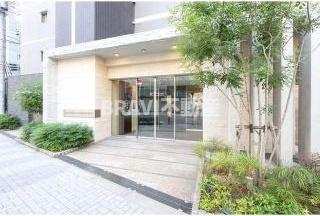 TLRレジデンス本町WESTのエントランス