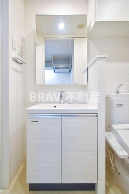 TLRレジデンス本町WESTの洗面所