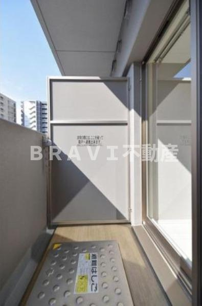 TLRレジデンス本町WEST　BRAVI不動産のバルコニー