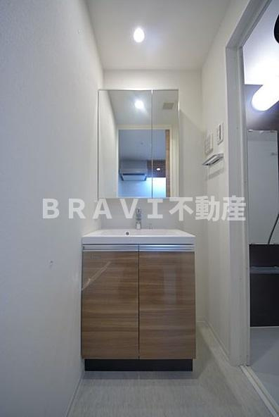 TLRレジデンス本町WEST　BRAVI不動産の独立洗面台