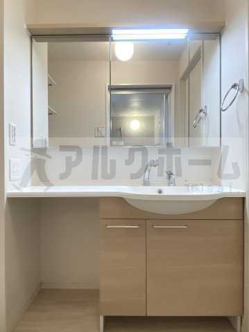 クレールメゾンの独立洗面台