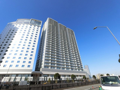 【外観】 | BLUE HARBOR TOWER みなとみらい | バルコニーからは横浜駅やコットンハーバーを望めます！