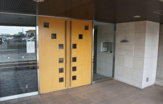 【エントランス】 | 東急田園都市線・JR横浜線「長津田」駅徒歩4分の2線利用可能と好立地！