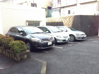 【駐車場】