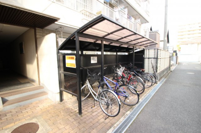 【その他共用部分】 | メゾン朝日　八戸ノ里 | ☆屋根付き駐輪場☆