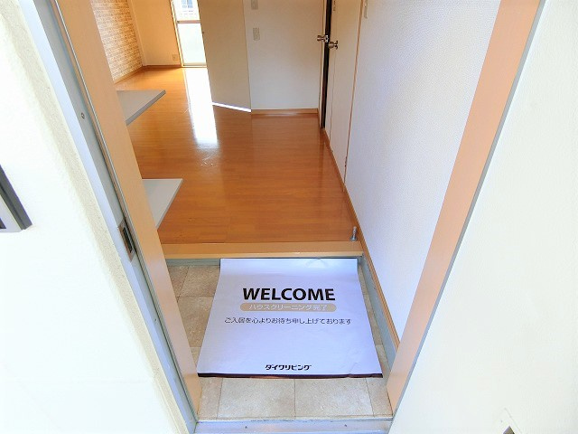 メゾン梨花の玄関