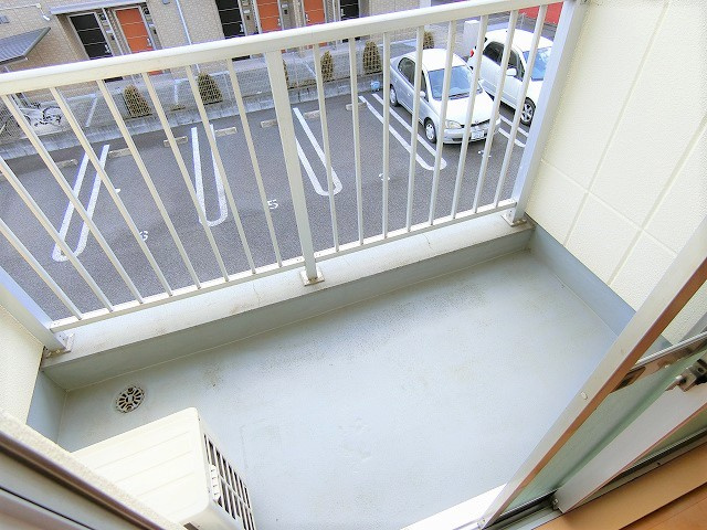 メゾン梨花のバルコニー