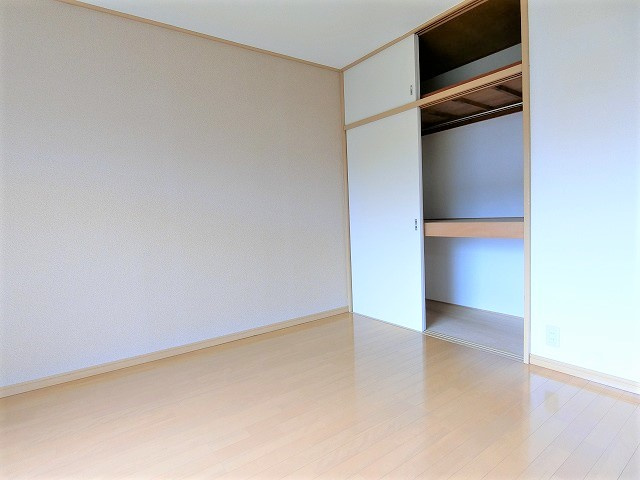 メゾン梨花の寝室