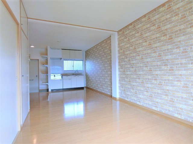 メゾン梨花の居間・リビング