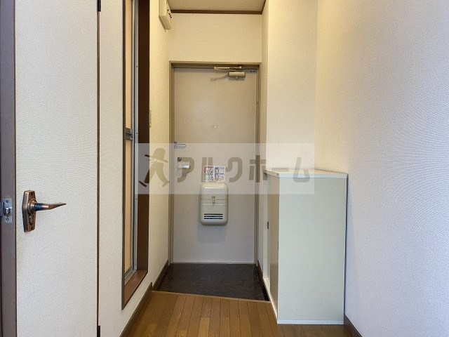 TOYOマンションの玄関