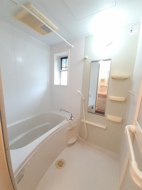 ソレアード・Ｎ　Ｂの浴室