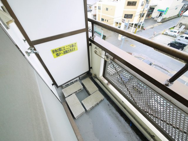 ブレスト北之庄Ⅴの設備|バルコニーに洗濯機置き場があります。