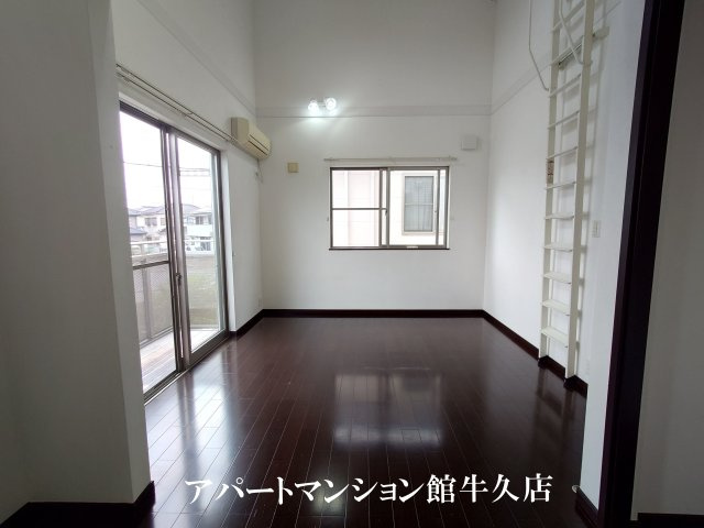 DJ南の内装