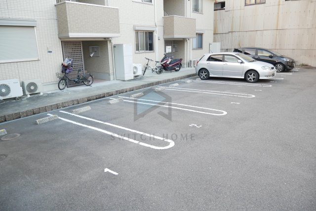 【駐車場】 | 第7ウエスタンハイツ | 駐車場完備です