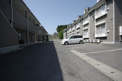 【駐車場】 | ＤＩ若草D棟
