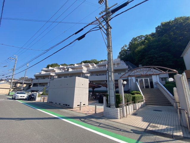 サンロード汐の宮の外観