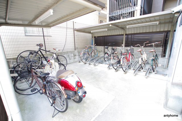 エスライズ桜ノ宮　仲介手数料無料の駐車場