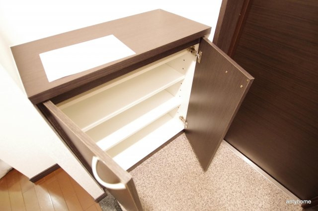 エスライズ桜ノ宮　仲介手数料無料の玄関