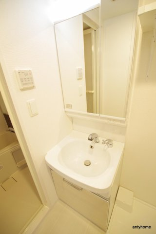 レオンコンフォート桜ノ宮　仲介手数料無料の洗面所