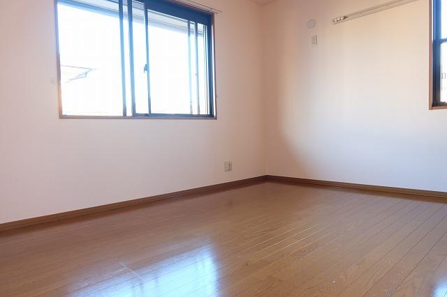 ルミエールCの洋室