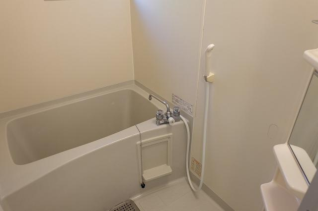 ルミエールCの浴室