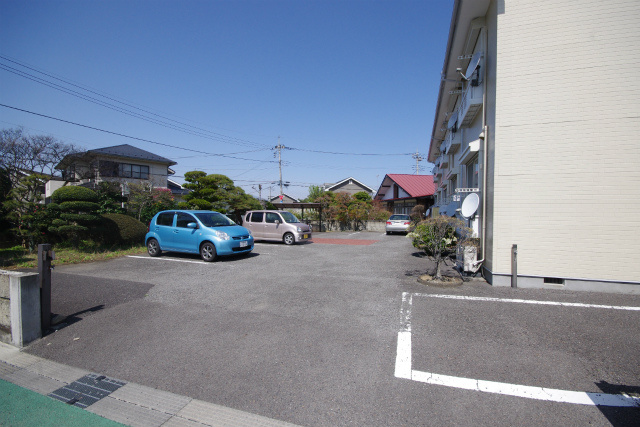 【駐車場】