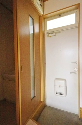 【玄関】 | アミティ元町B棟
