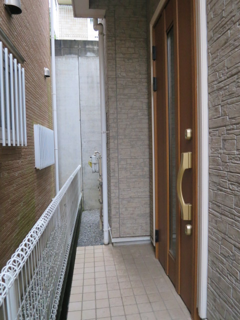 東村山市多摩湖町４丁目の一戸建ての玄関