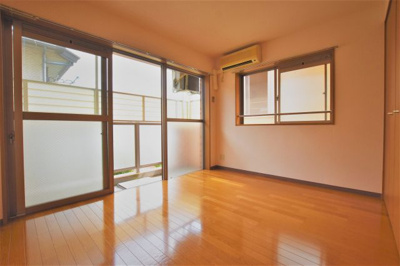 【居間・リビング】 | デルニエ