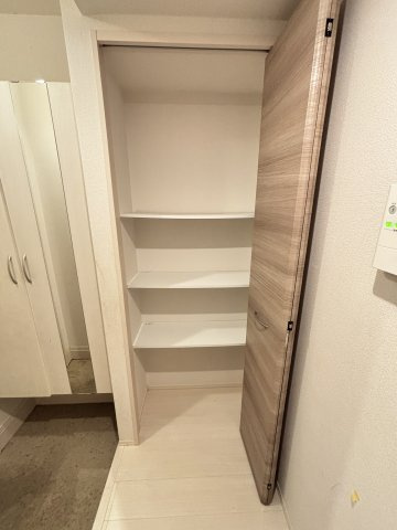 パークサイドの収納|写真は同建物の別部屋を参考に掲載しております。