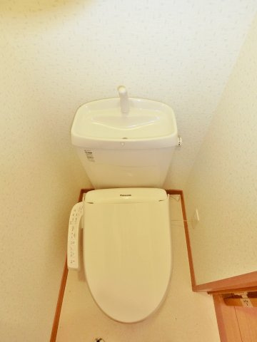 サンヴェール下永吉のトイレ