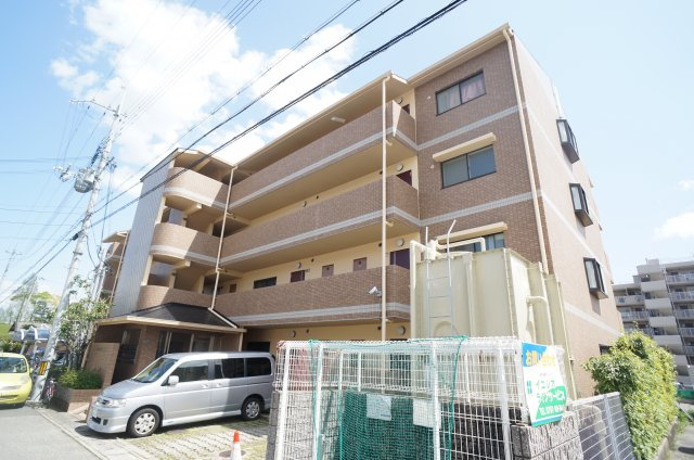シャルマンコーポ荒牧の外観