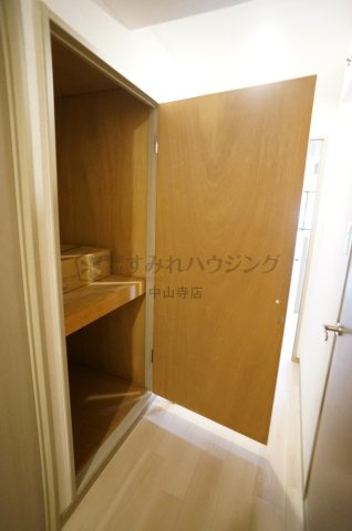 シャルマンコーポ荒牧のエントランス