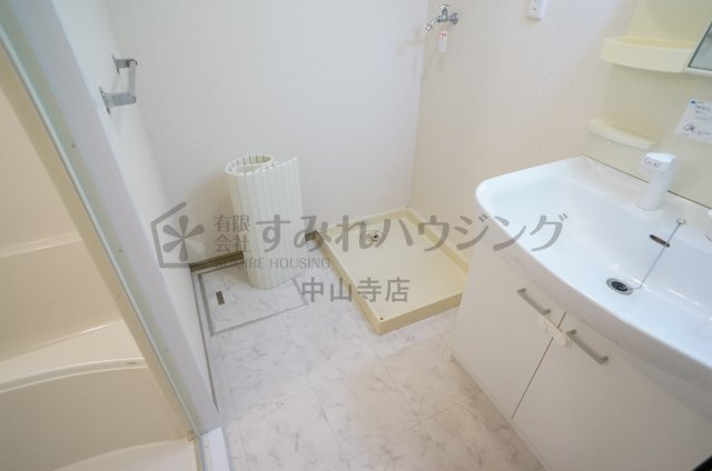 シャルマンコーポ荒牧の洗面所